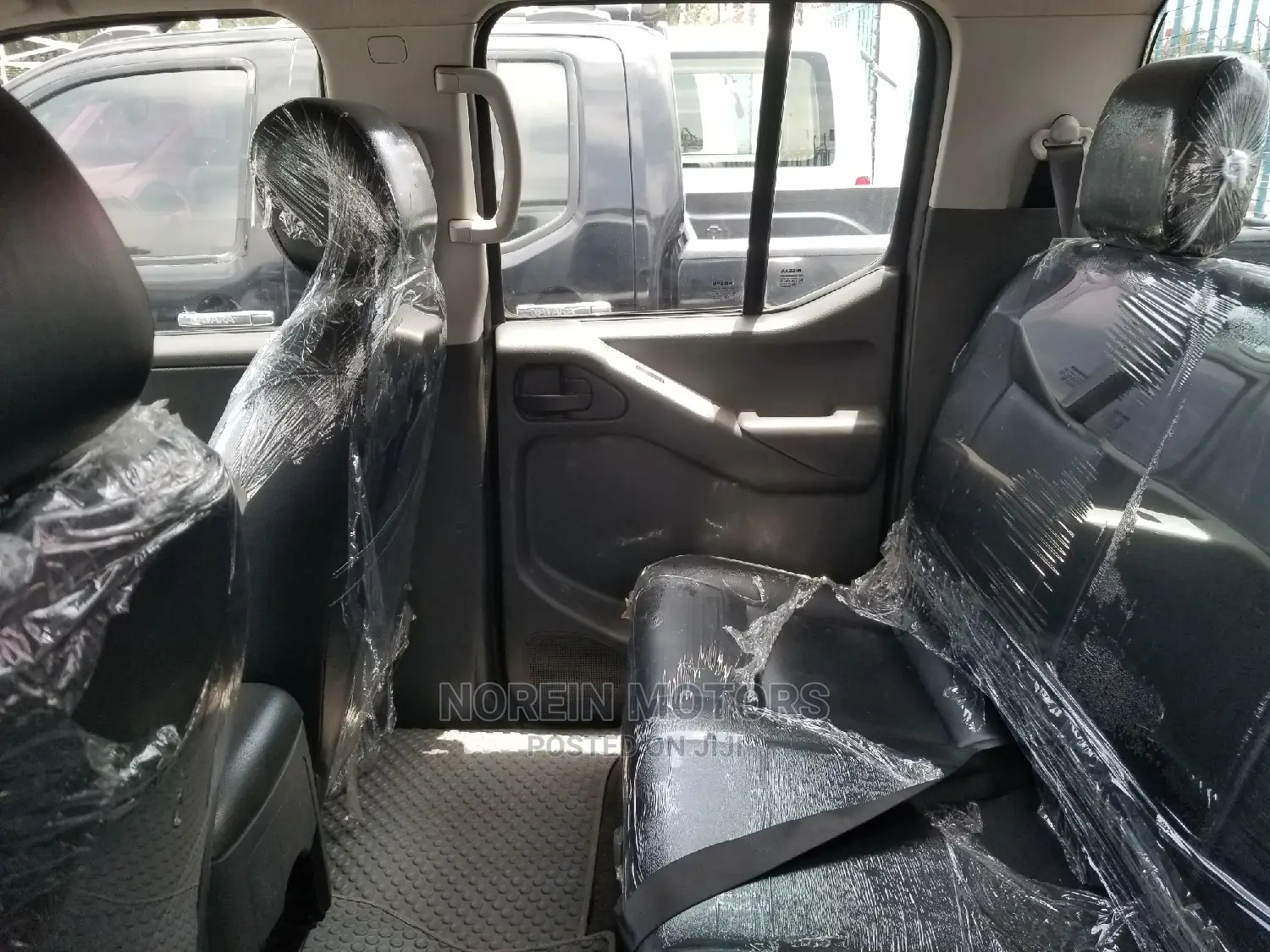 Nissan Navara 2014 Gray