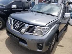 Nissan Navara 2014 Gray