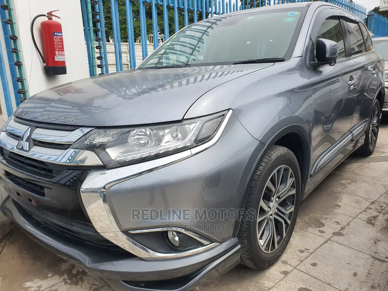 Mitsubishi Outlander 2017 Silver