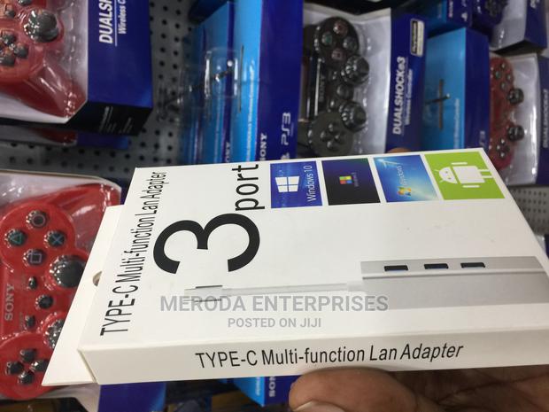 Type-C 3 Port Adapter - main view