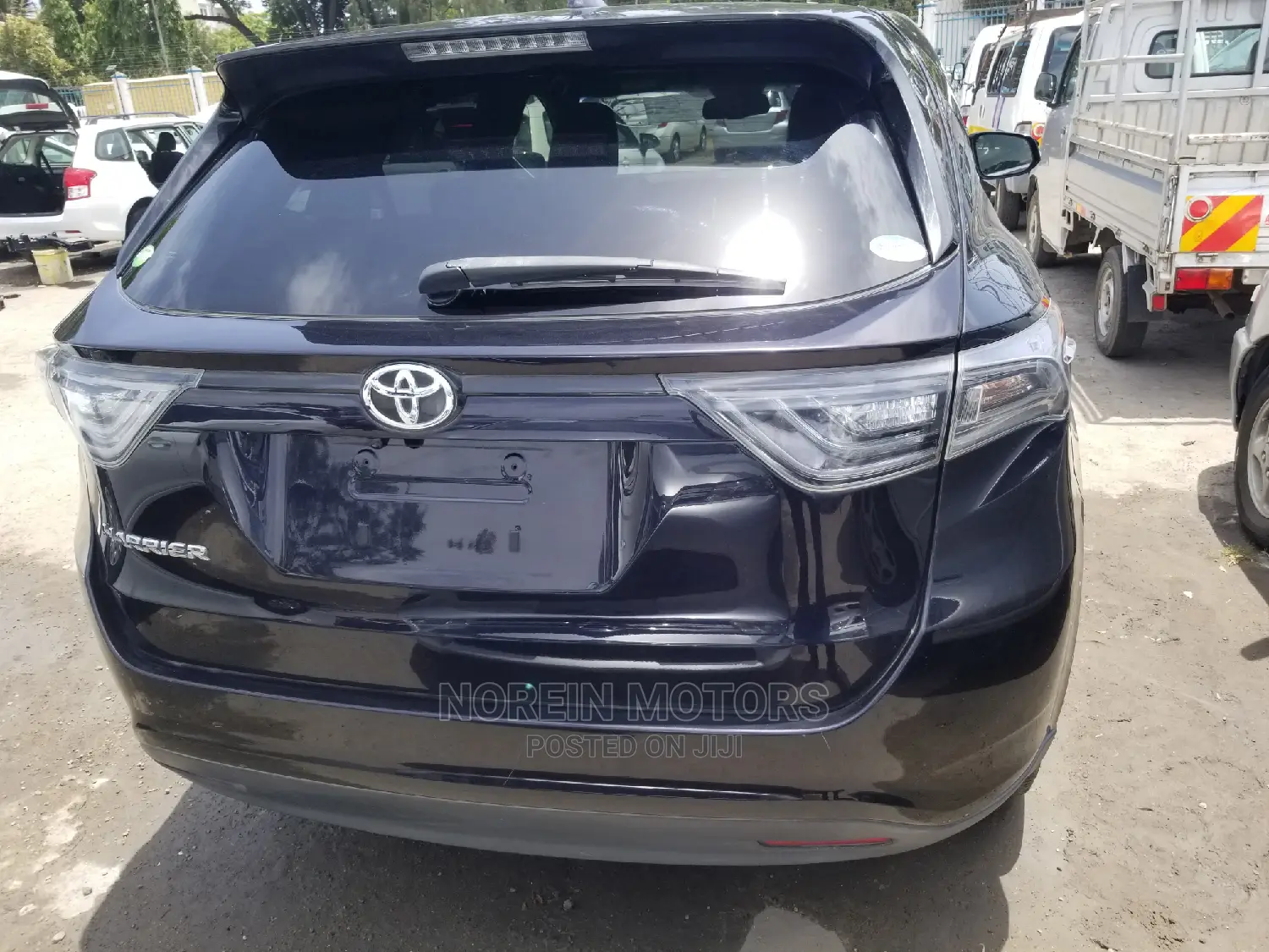 Toyota Harrier 2014 Silver
