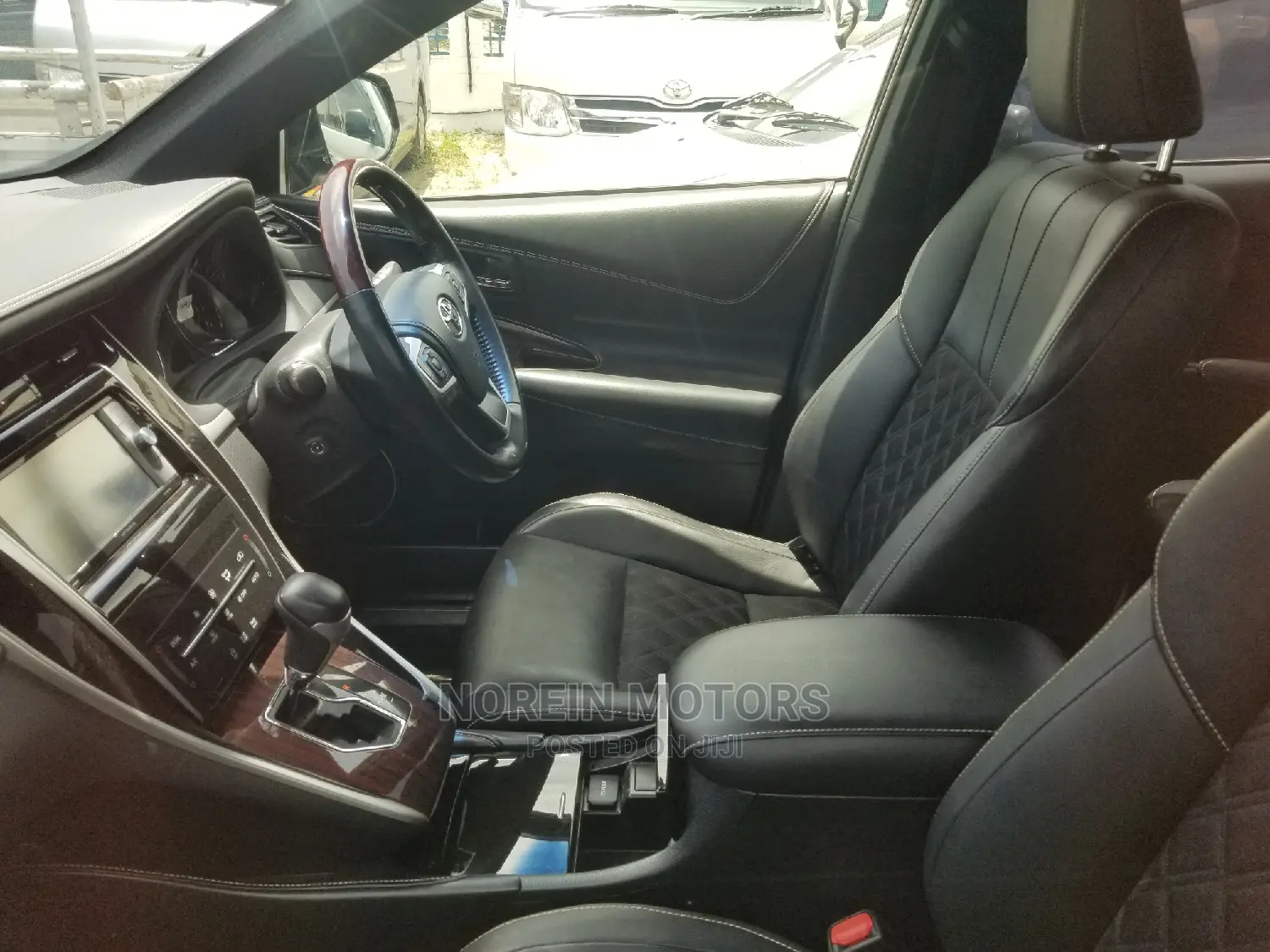 Toyota Harrier 2014 Silver