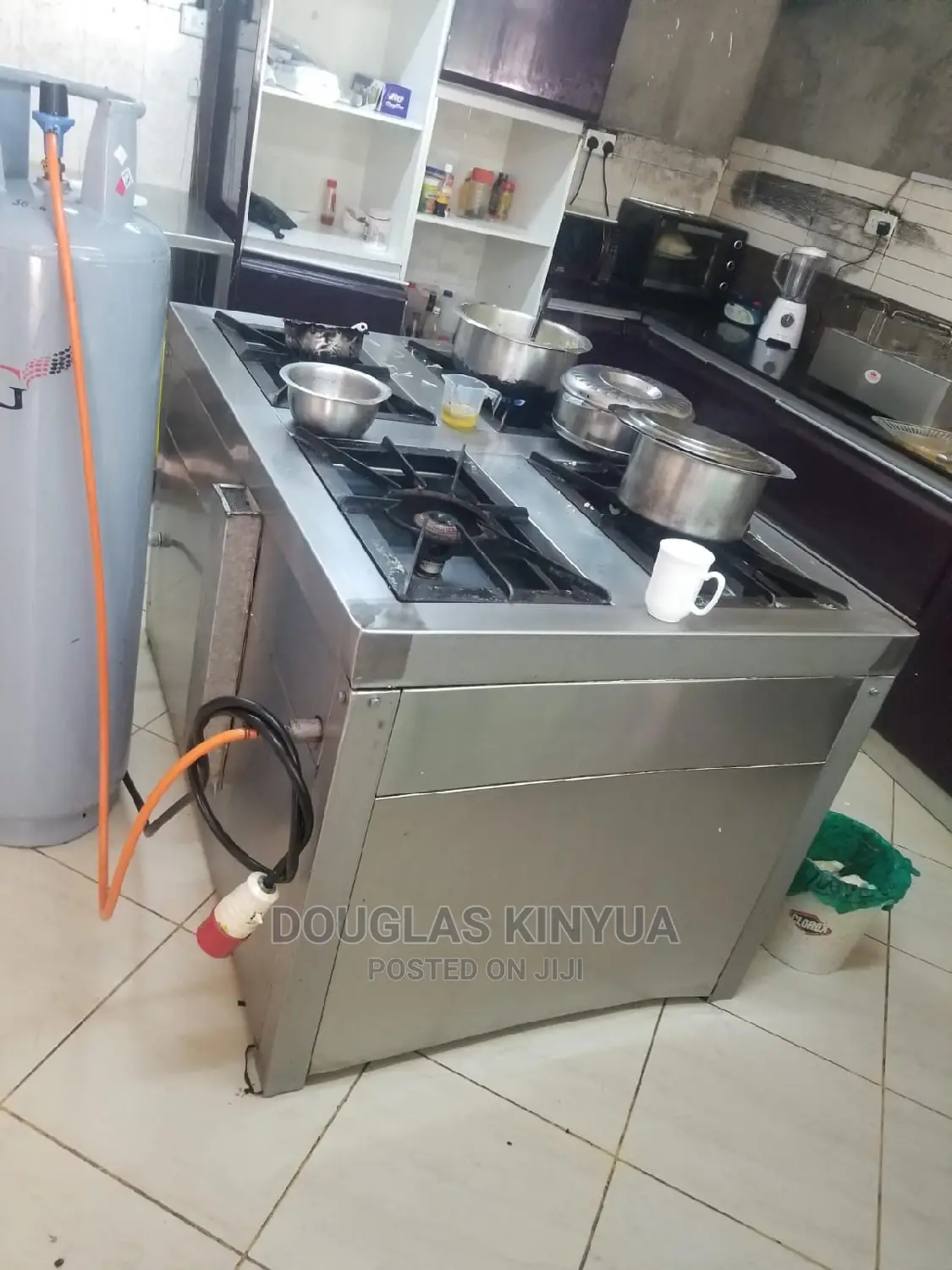 Gas Cooker With Cabinet