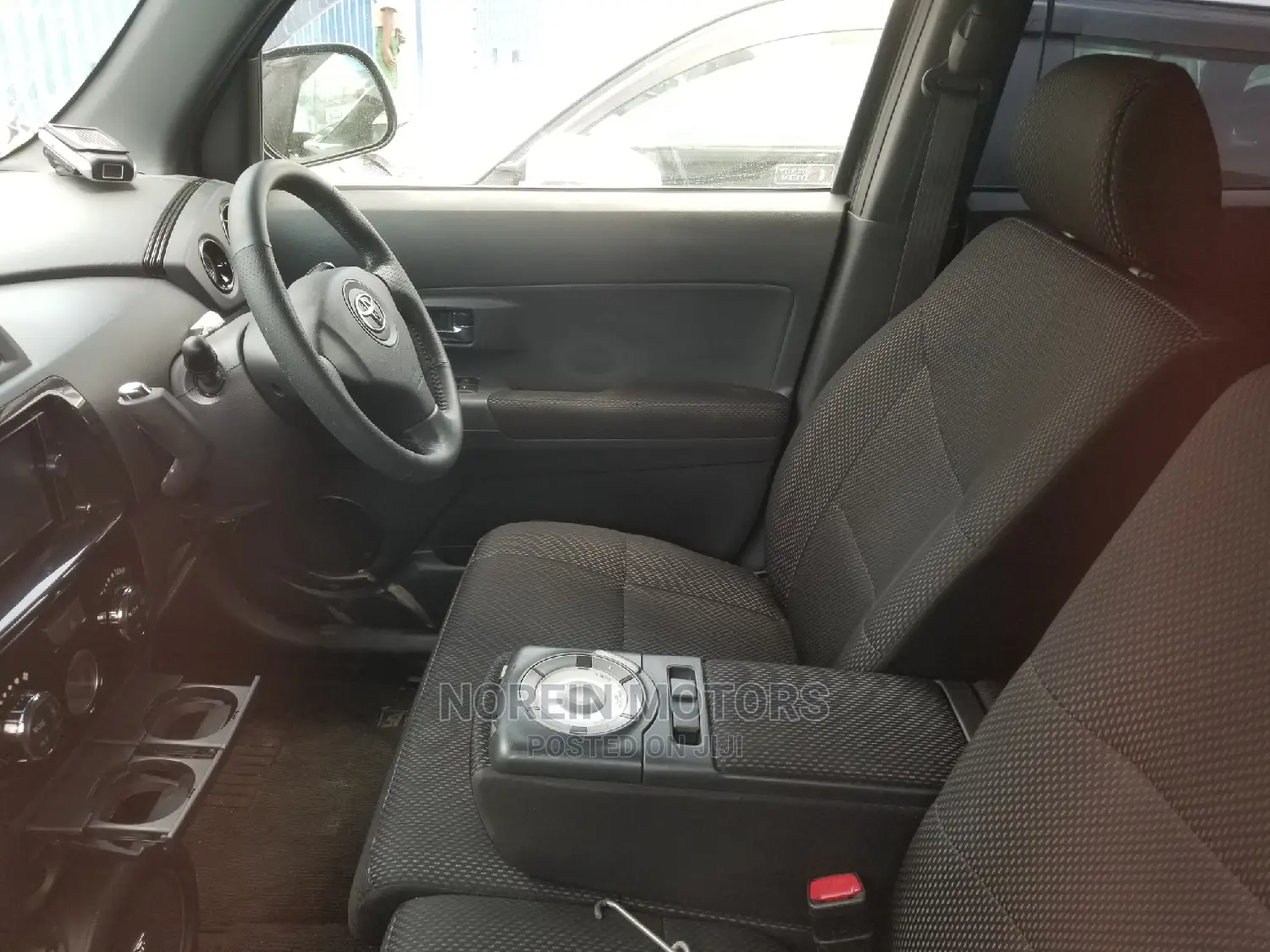 Toyota bB 2014 Black