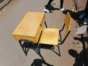 Top High Quality Lockers and Chairs