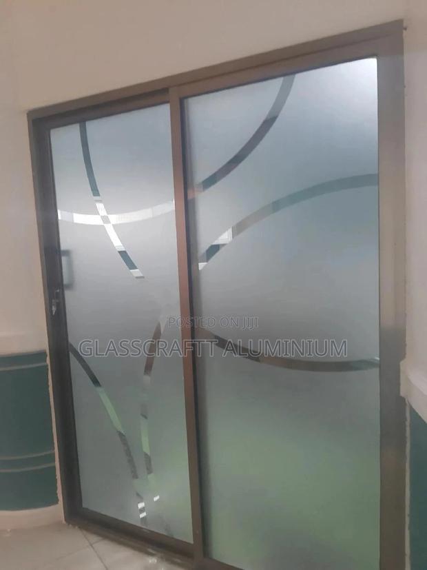 Printed Tints On Sliding Doors - thumbnail 3