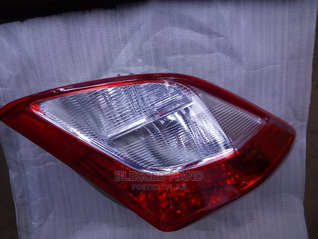 Tail Light Vitz 2012 - main view