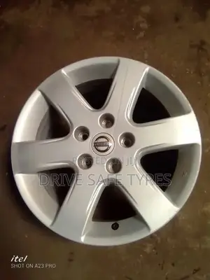 15 Inch Nissan Rims Set Silver