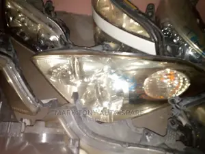 Wish, 2003 Headlight Zenon