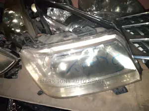 Escudo Zenon Headlight