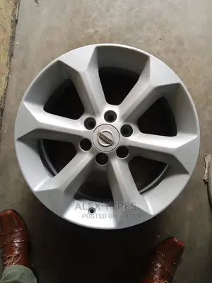 Size 18 Inches Nissan Navara Original Sport Rims Set