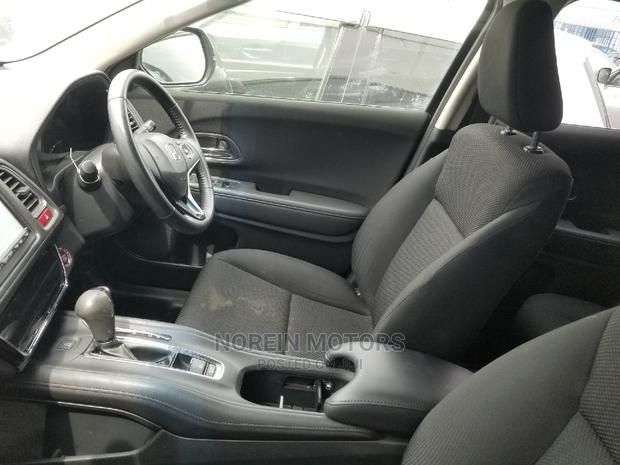 Honda Vezel 2015 Black - thumbnail 11