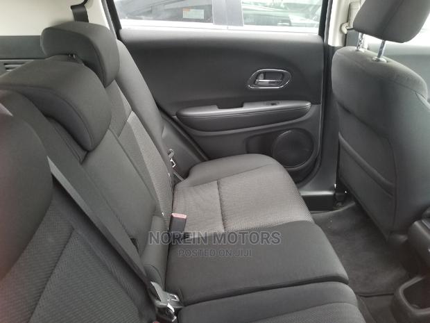 Honda Vezel 2015 Black - thumbnail 12