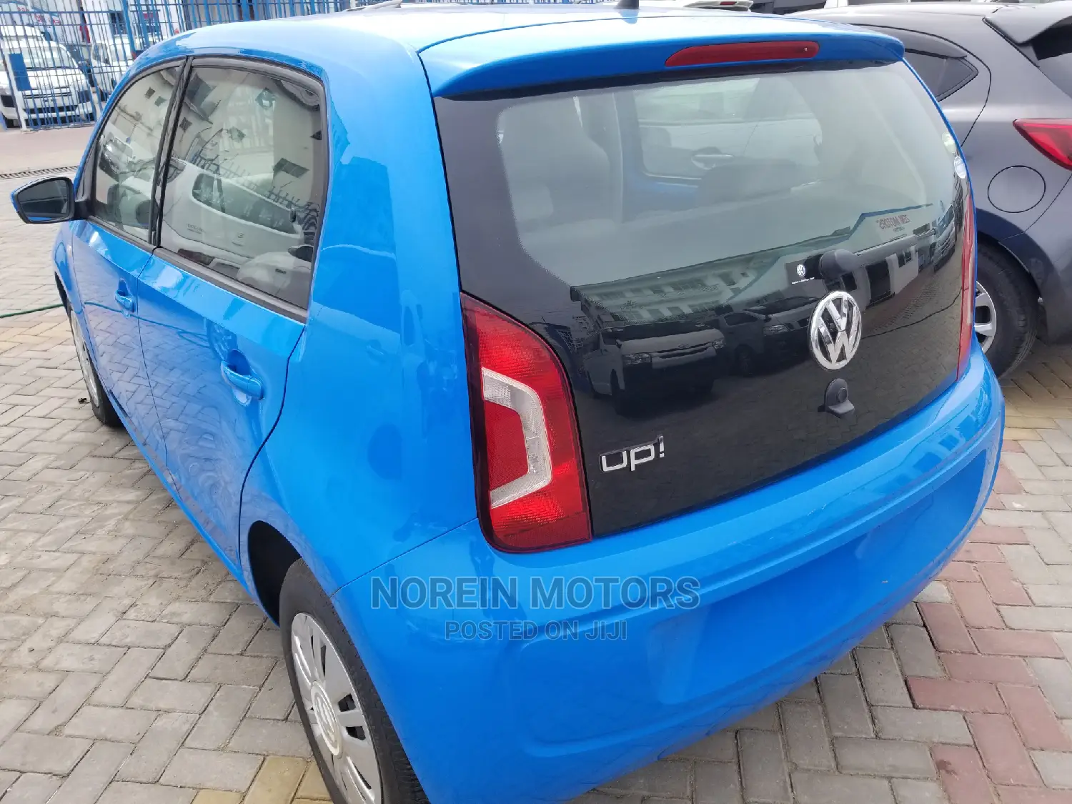 Volkswagen Up 2014 Blue