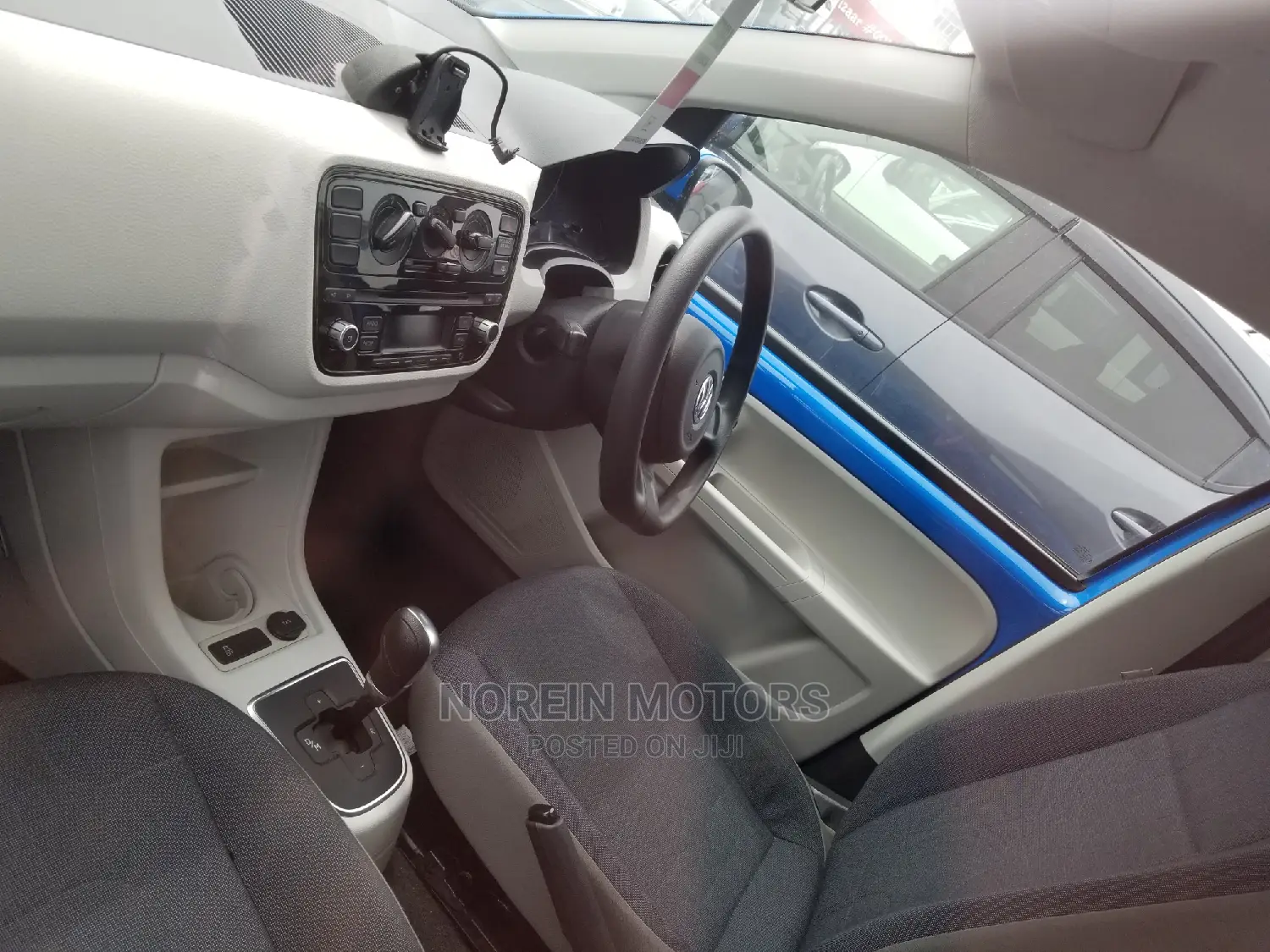 Volkswagen Up 2014 Blue