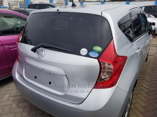 Nissan Note 2014 SV Premium Silver - thumbnail 3
