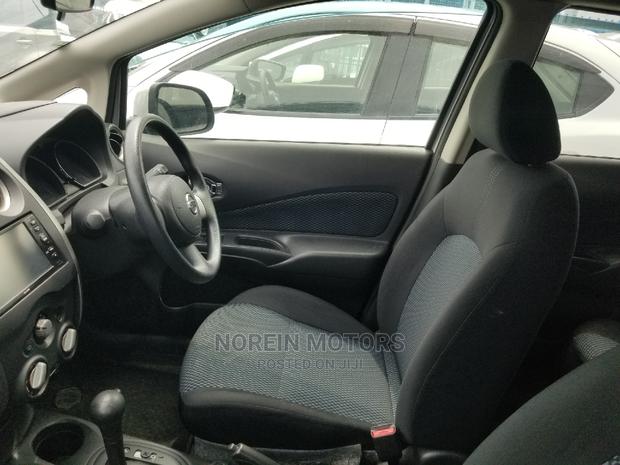 Nissan Note 2014 SV Premium Silver - thumbnail 8