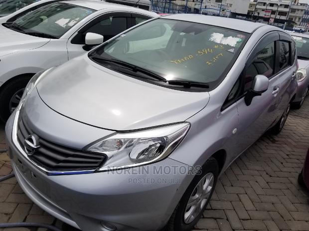 Nissan Note 2014 SV Premium Silver - thumbnail 2