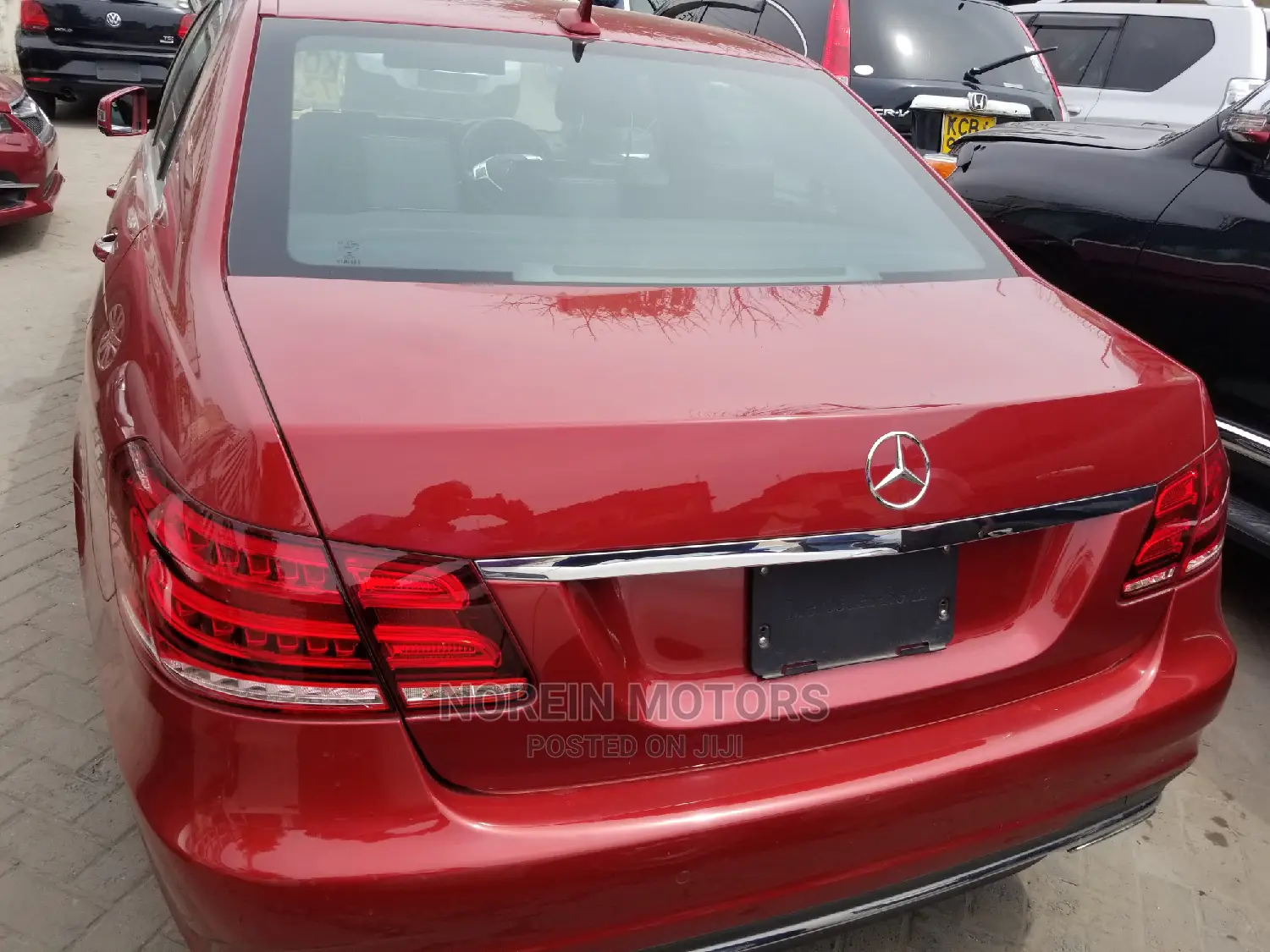 Mercedes-Benz C200 2014 Red