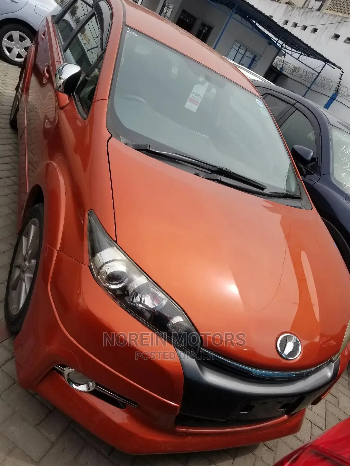 Toyota Wish 2014 Orange
