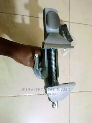 Swivel Base Bench Vise