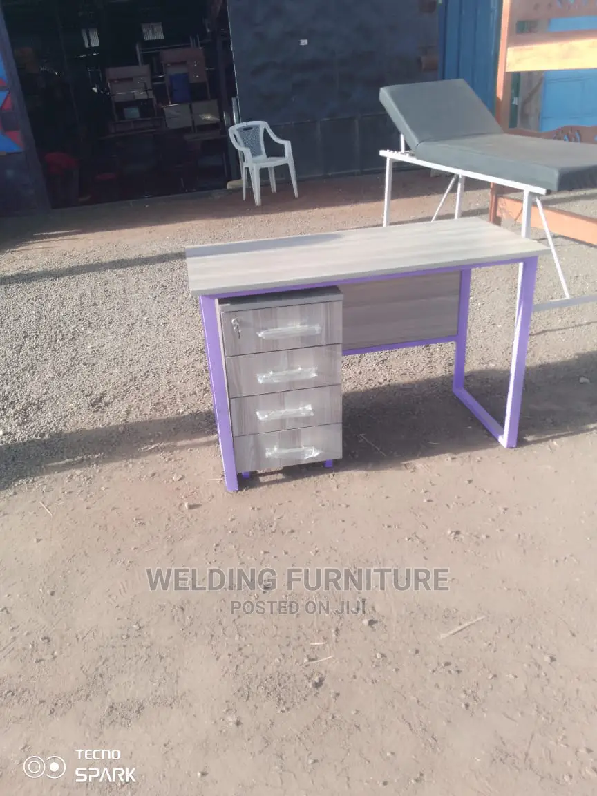 Office Desk and Side Drawers