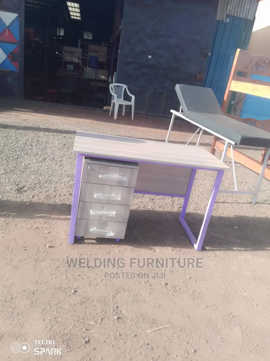 Office Desk and Side Drawers