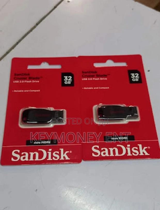 32GB Cruzer Blade Sandisk Flash Drive USB 2.0 - main view