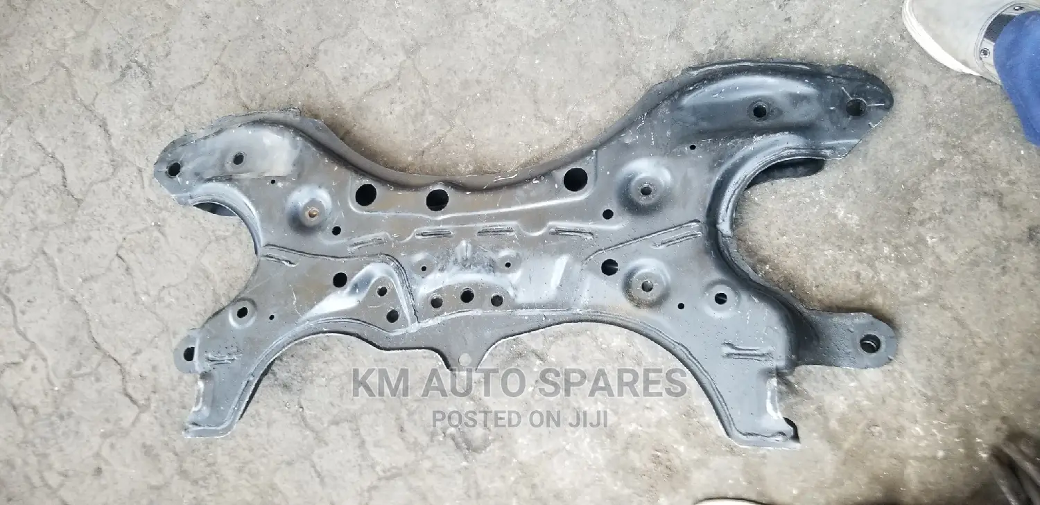 Toyota Premio 240 Crossmember.