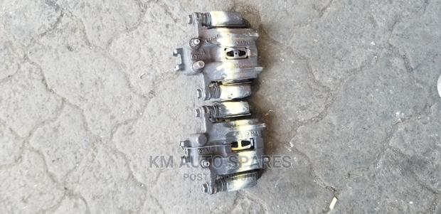 Honda CRV Rear Brake Caliper. - thumbnail 2