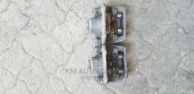 Honda CRV Rear Brake Caliper. - thumbnail 3