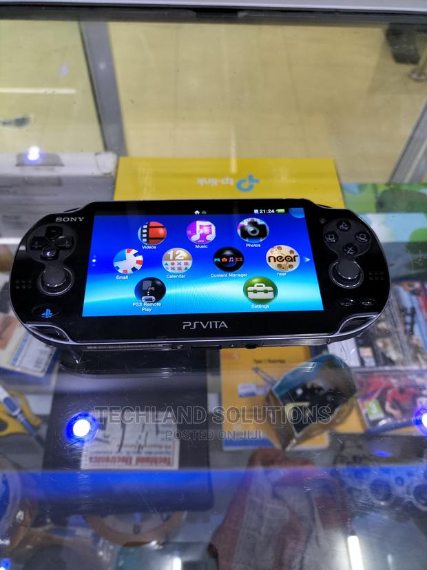 SONY Playstation Vita With 10 Games!! - main view