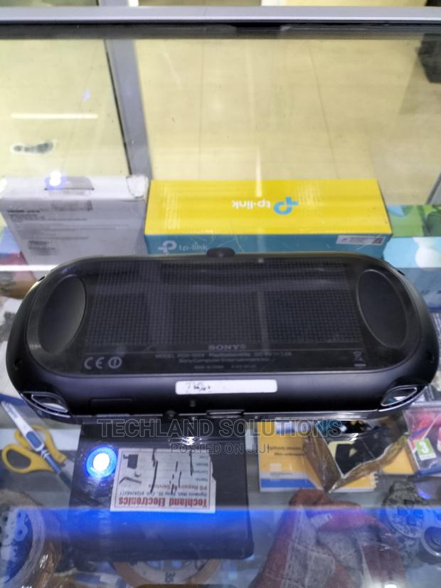 SONY Playstation Vita With 10 Games!! - thumbnail 3