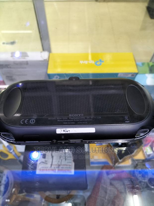 SONY Playstation Vita With 10 Games!! - thumbnail 4
