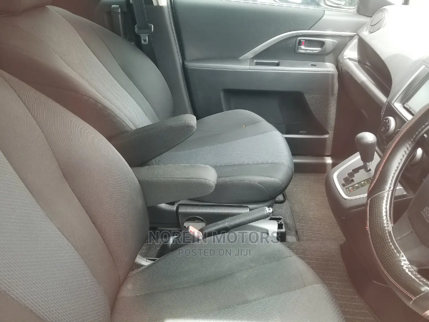 Mazda Premacy 2014 Black