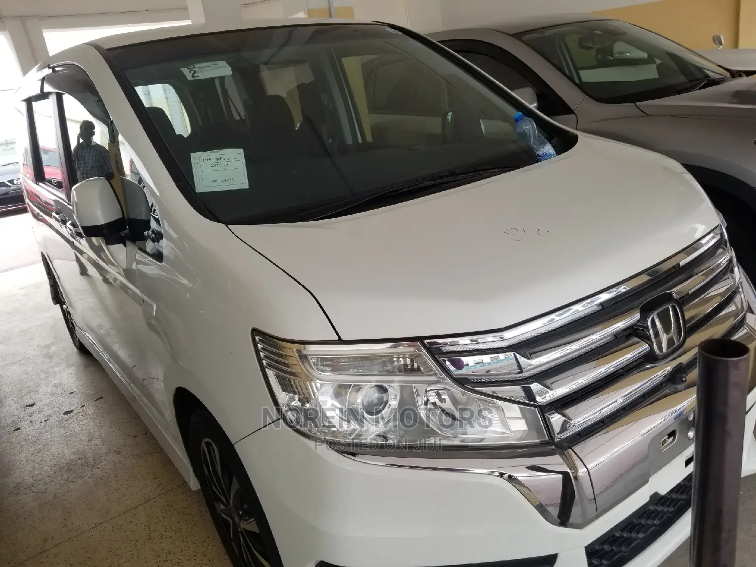 Honda Stepwgn 2014 White