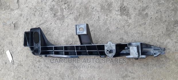 Prado 120 Bumper Slide Bracket Retainer