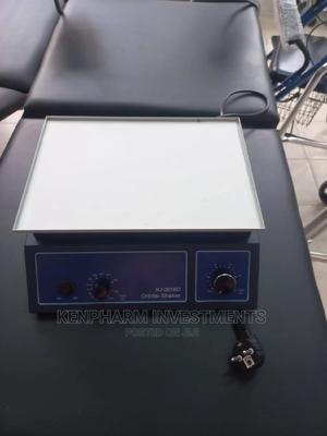 Orbital Shaker - thumbnail 2