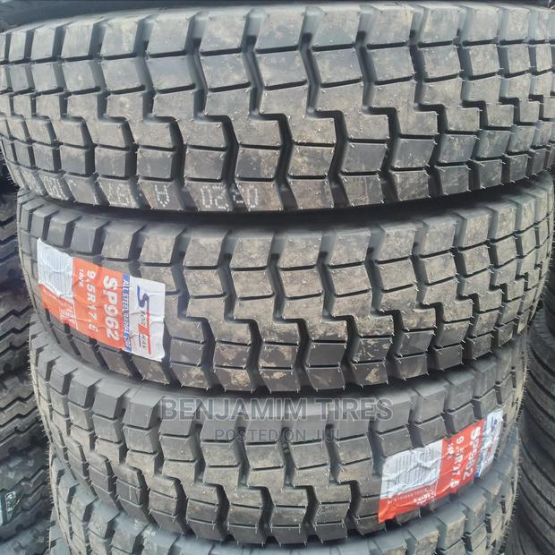 Sport-Track Tires Sizes 9.5R17.5 Tubeles 18ply.