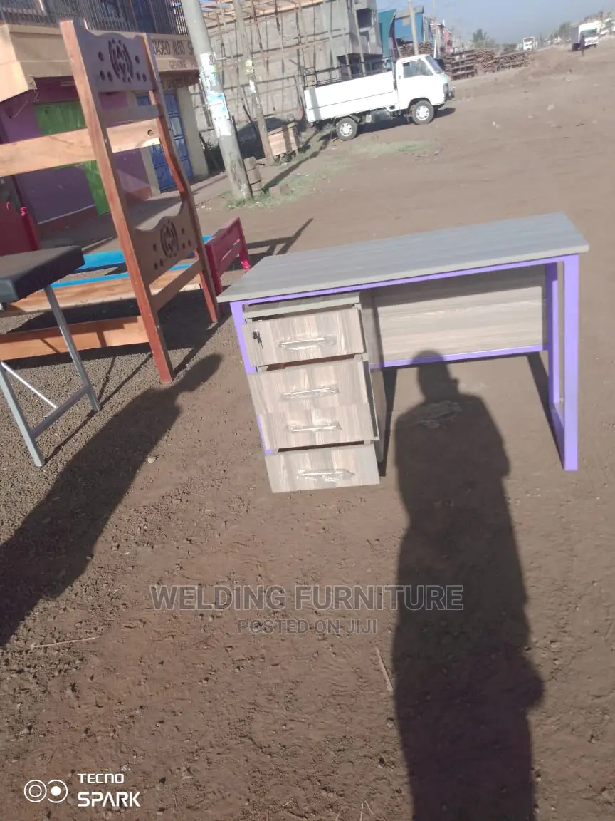 Office Desk and Side Drawers
