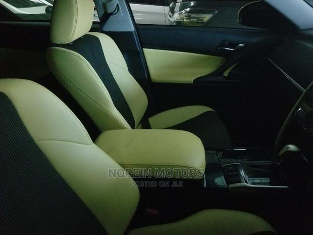 Toyota Mark X 2015 Yellow - thumbnail 4