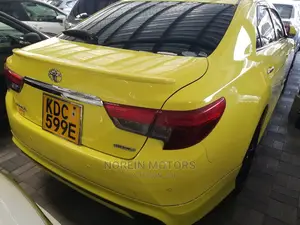 Toyota Mark X 2015 Yellow