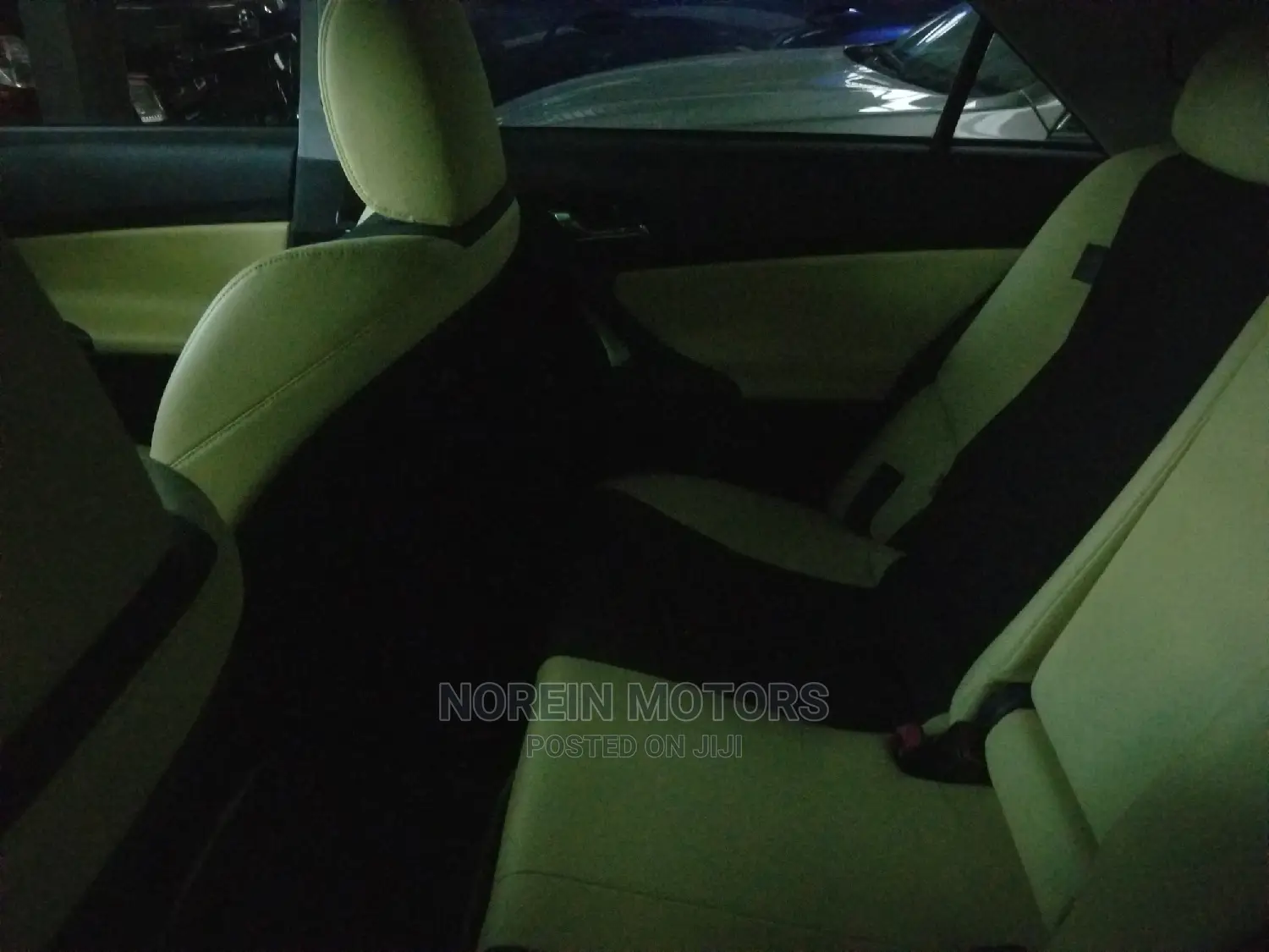 Toyota Mark X 2015 Yellow