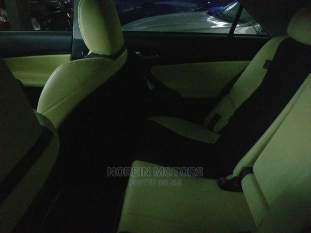 Toyota Mark X 2015 Yellow - thumbnail 8