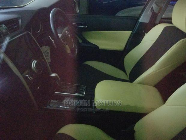 Toyota Mark X 2015 Yellow - thumbnail 10
