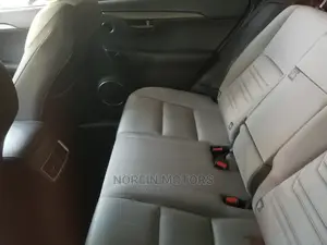Lexus NX 300h 2014 Silver