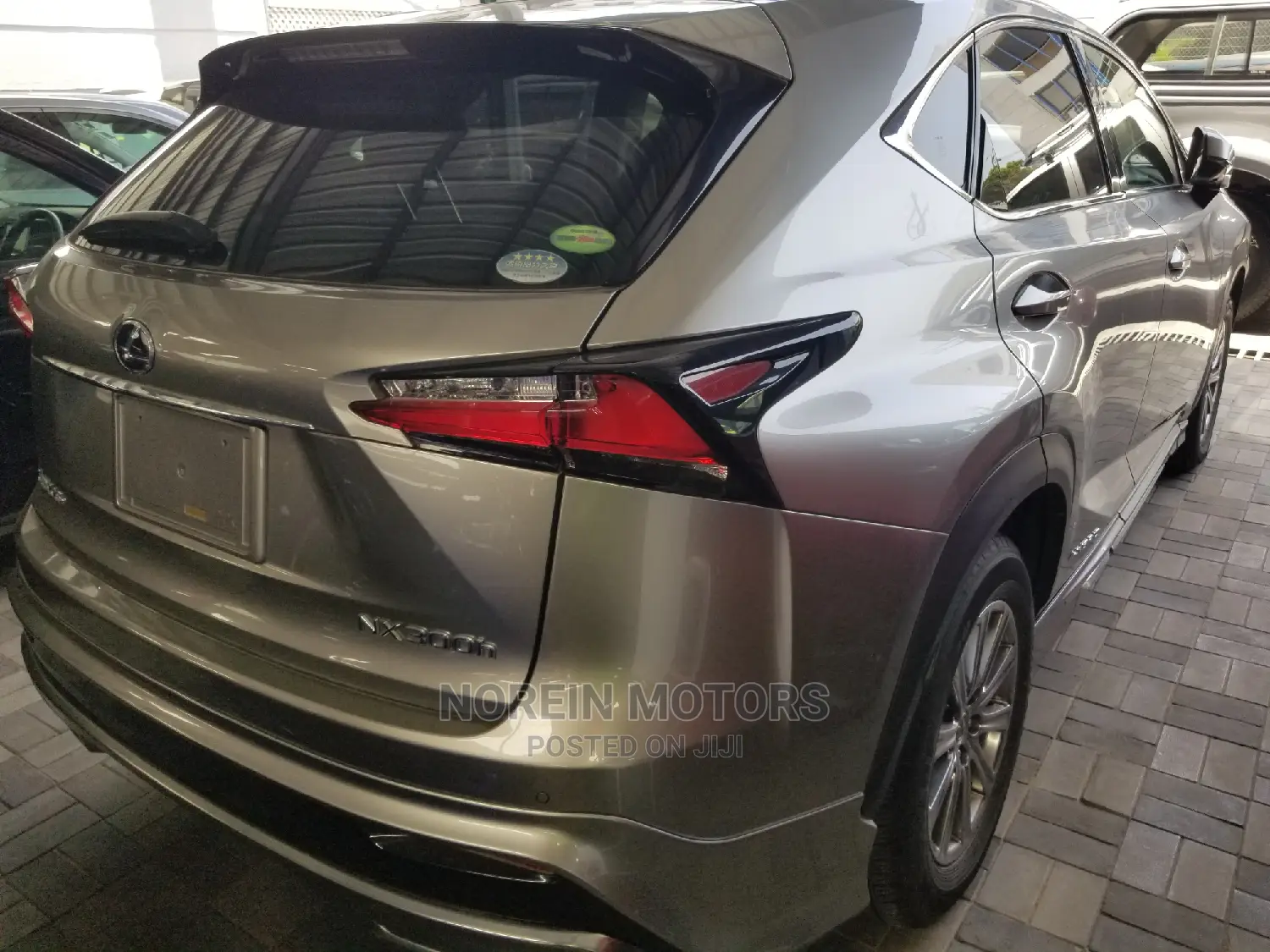 Lexus NX 300h 2014 Silver