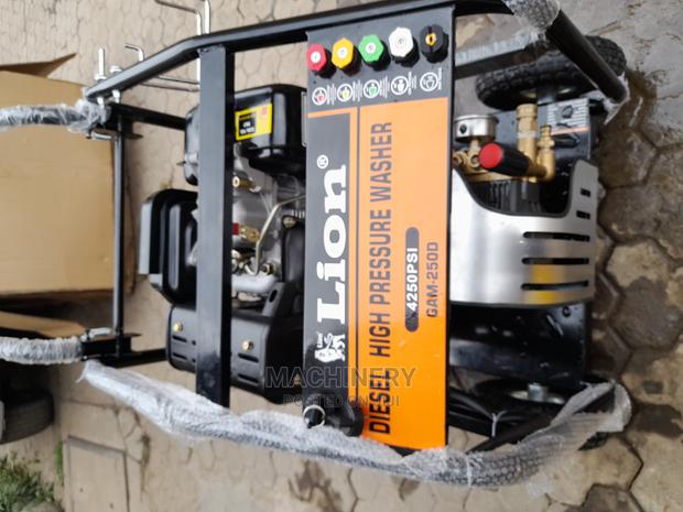 4250psi Lion High Pressure Washer Machine - main view