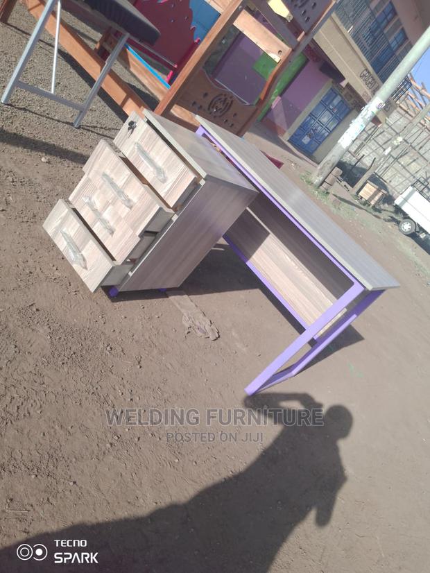 Office Desk and Side Drawers