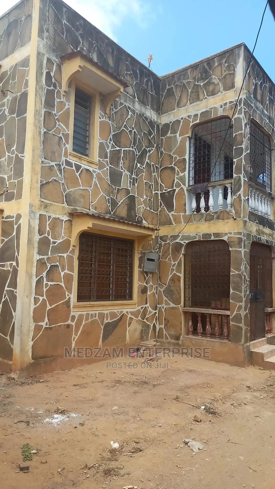 9bdrm Maisonette in Ziwa la Ngombe for sale